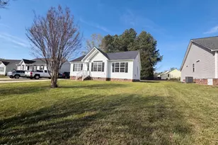 406 Landing Pl Dr, Wendell, NC 27591 - Photo 7