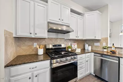 10119 Glen Autumn Road, Raleigh, NC 27617 - Photo 5