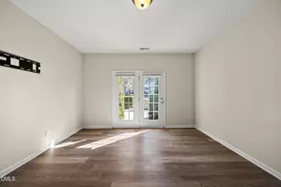 10119 Glen Autumn Rd, Raleigh, NC 27617 - Photo 5