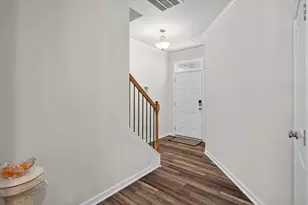 333 Glacier Lk Dr, Raleigh, NC 27610 - Photo 9