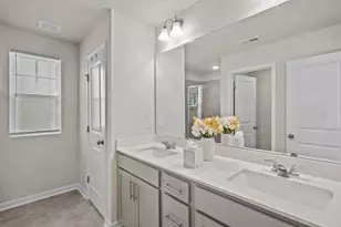 333 Glacier Lk Dr, Raleigh, NC 27610 - Photo 19