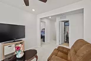 333 Glacier Lk Dr, Raleigh, NC 27610 - Photo 17