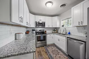 552 Rose Ln, Raleigh, NC 27610 - Photo 9