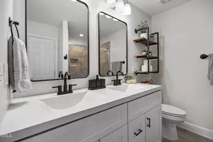 552 Rose Ln, Raleigh, NC 27610 - Photo 17