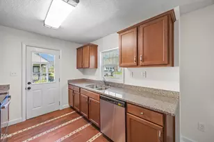 408 W Gilbreath St, Graham, NC 27253 - Photo 11