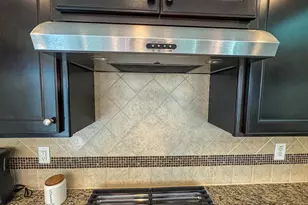 310 Alamosa Pl, Cary, NC 27519 - Photo 9