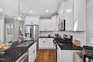 901 Woodbriar St, Apex, NC 27502 - Photo 15