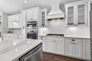 2512 Rambling Creek Rd, Apex, NC 27523 - Photo 5