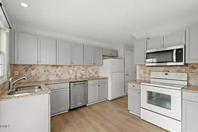 102 Mint Hill Drive, Cary, NC 27519 - Photo 5