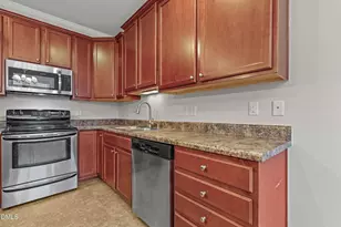 100 Windy Creek Ln, Apex, NC 27502 - Photo 11