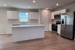 4468 Captain Falls Dr, Raleigh, NC 27610 - Photo 3