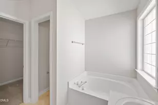 5717 Keowee Way, Raleigh, NC 27616 - Photo 23