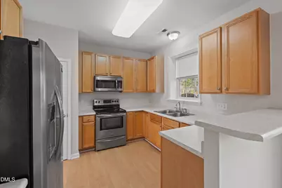 5717 Keowee Way, Raleigh, NC 27616 - Photo 7