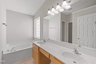 5717 Keowee Way, Raleigh, NC 27616 - Photo 23