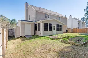 15 N Indian Creek Pl, Durham, NC 27703 - Photo 25