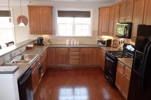 10400 Rosegate Ct, Raleigh, NC 27617 - Photo 3