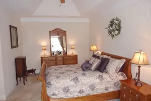 10400 Rosegate Ct, Raleigh, NC 27617 - Photo 9