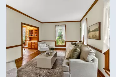 10 Elmstead Place, Chapel Hill, NC 27517 - Photo 3