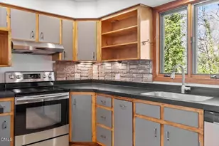 4805 Rembert Dr, Raleigh, NC 27612 - Photo 9