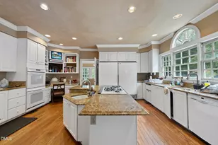 111 Foxridge Rd, Chapel Hill, NC 27514 - Photo 9