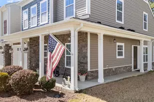 525 Barneswyck Dr, Fuquay-Varina, NC 27526 - Photo 3