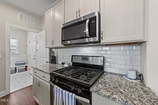 525 Barneswyck Dr, Fuquay-Varina, NC 27526 - Photo 7