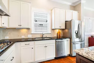 371 Wildwind Dr, Chapel Hill, NC 27516 - Photo 9