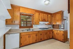 4737 Rosehill Rd, Fayetteville, NC 28311 - Photo 11