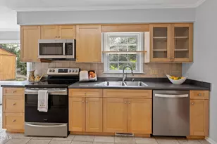 400 Cedar Hill Ln, Raleigh, NC 27609 - Photo 15