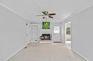 400 Cedar Hill Ln, Raleigh, NC 27609 - Photo 23