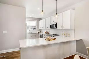 5709 Parker Pnes Ct, Raleigh, NC 27609 - Photo 5