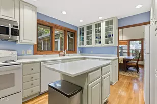 1513 Dellwood Dr, Raleigh, NC 27607 - Photo 15