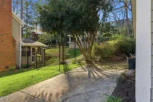 1513 Dellwood Dr, Raleigh, NC 27607 - Photo 55