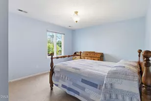 1513 Dellwood Dr, Raleigh, NC 27607 - Photo 45