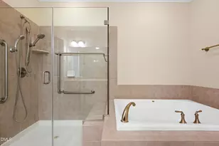 10511 Rosegate Ct, Raleigh, NC 27617 - Photo 31