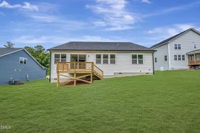 160 Golfview Avenue, Benson, NC 27504 - Photo 5