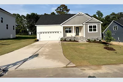 160 Golfview Avenue, Benson, NC 27504 - Photo 1