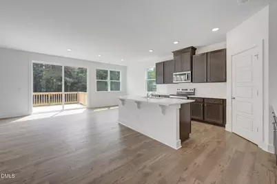 160 Golfview Avenue, Benson, NC 27504 - Photo 11