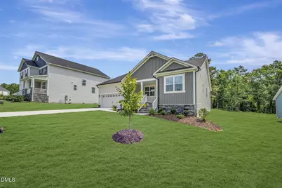 160 Golfview Avenue, Benson, NC 27504 - Photo 3