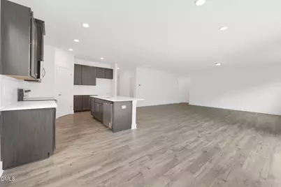 160 Golfview Avenue, Benson, NC 27504 - Photo 9
