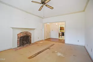 900 Albany Ct, Raleigh, NC 27615 - Photo 5