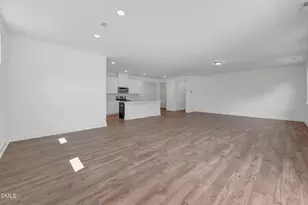 144 Golfview Ave, Benson, NC 27504 - Photo 9