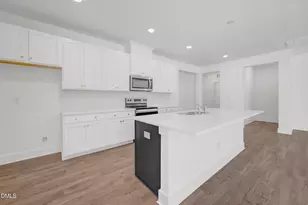 144 Golfview Ave, Benson, NC 27504 - Photo 5