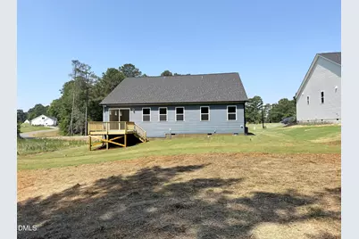 144 Golfview Avenue, Benson, NC 27504 - Photo 5