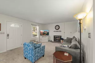 116 Lafayette Dr, Hillsborough, NC 27278 - Photo 9