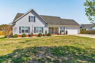 102 Clayside Dr, Pikeville, NC 27863 - Photo 1