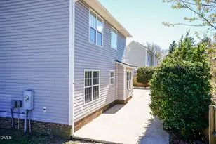 92 Essex Ct W, Sanford, NC 27332 - Photo 31