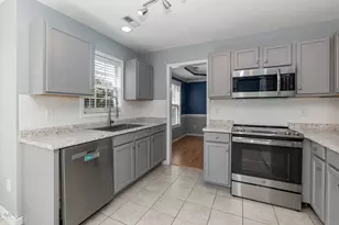 92 Essex Ct W, Sanford, NC 27332 - Photo 11