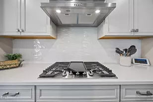 10 Heiss St, Durham, NC 27703 - Photo 9