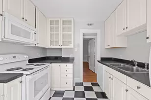 2728 Anderson Dr, Raleigh, NC 27608 - Photo 11